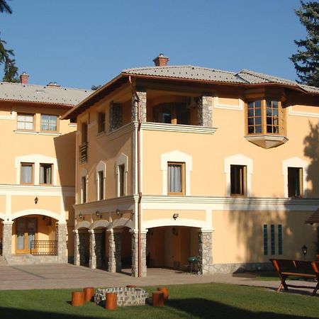 Laetitia Panzio Bed and Breakfast Kaposvár Εξωτερικό φωτογραφία
