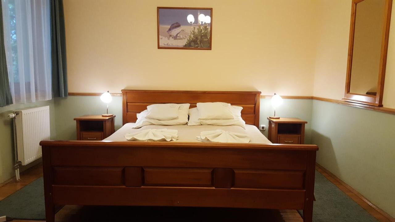 Laetitia Panzio Bed and Breakfast Kaposvár Εξωτερικό φωτογραφία