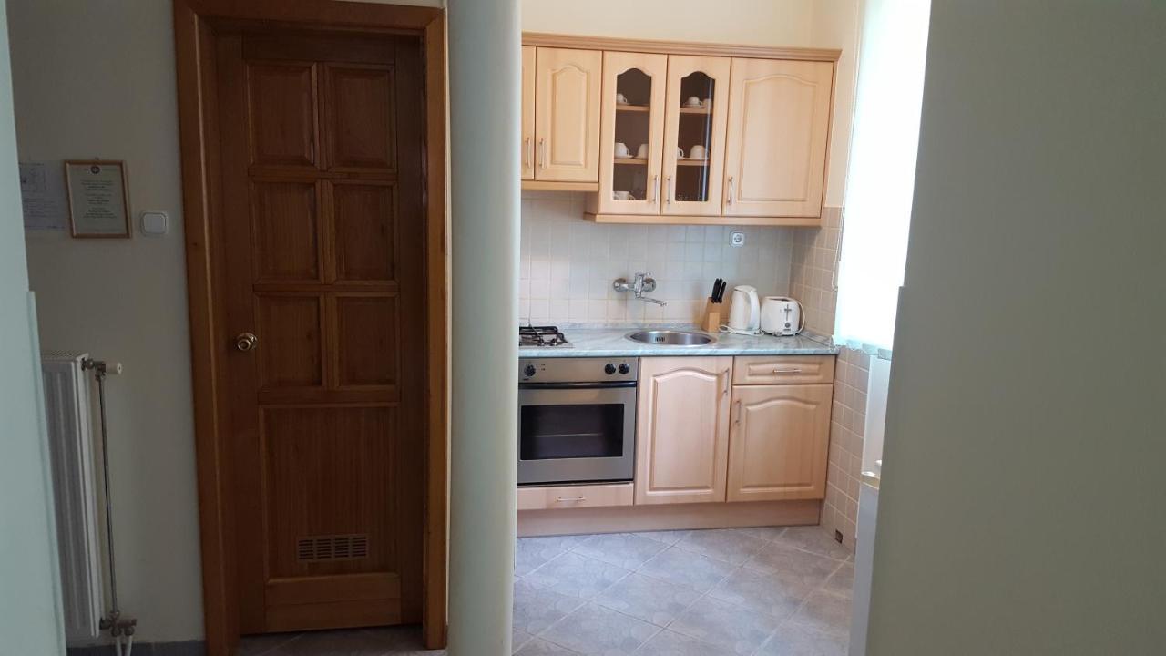 Laetitia Panzio Bed and Breakfast Kaposvár Εξωτερικό φωτογραφία