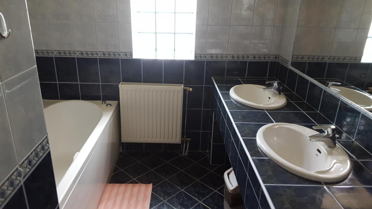 Laetitia Panzio Bed and Breakfast Kaposvár Εξωτερικό φωτογραφία