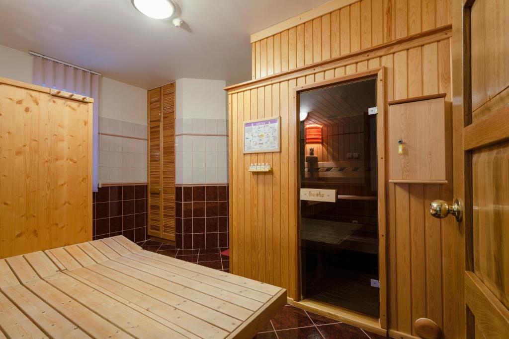 Laetitia Panzio Bed and Breakfast Kaposvár Εξωτερικό φωτογραφία